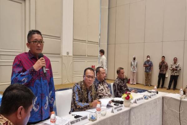 Wako Hendri Septa Paparkan RDTR Kota Padang Di Hadapan Dirjen Kementerian ATR/BPN